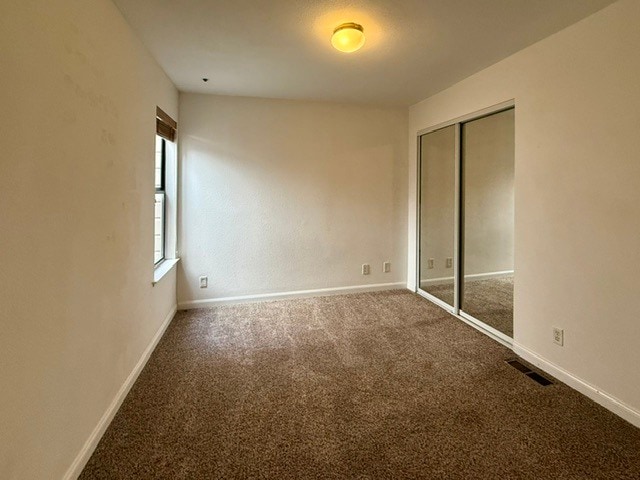 Building Photo - 747 43rd Ave