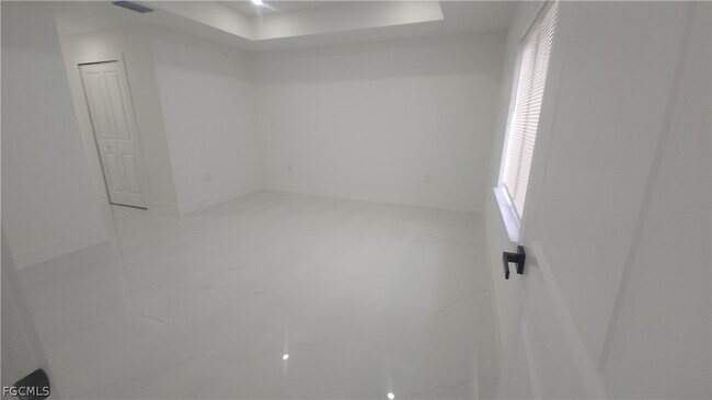 Building Photo - 219 Bell Blvd