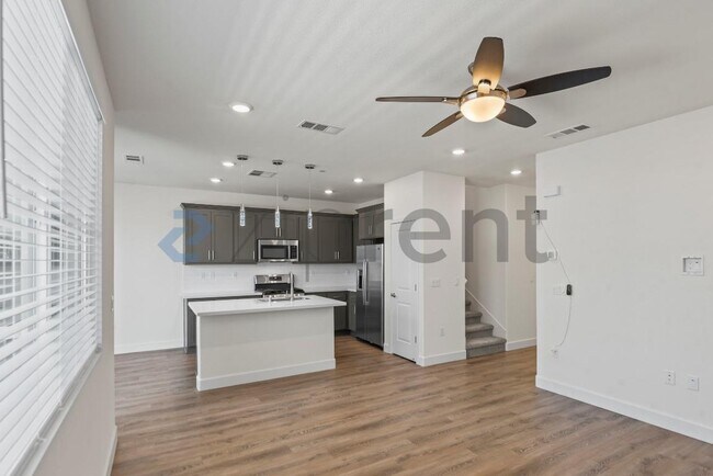 Building Photo - 109 Tranquil Ln