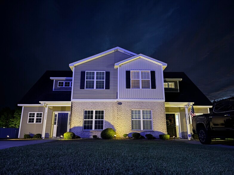 2300 Unit A (Left Side) - 2300 Chavis Dr