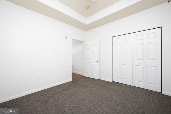 Building Photo - 244 Park Pl Dr