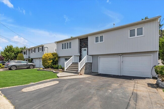 Building Photo - 3075 Whaleneck Dr