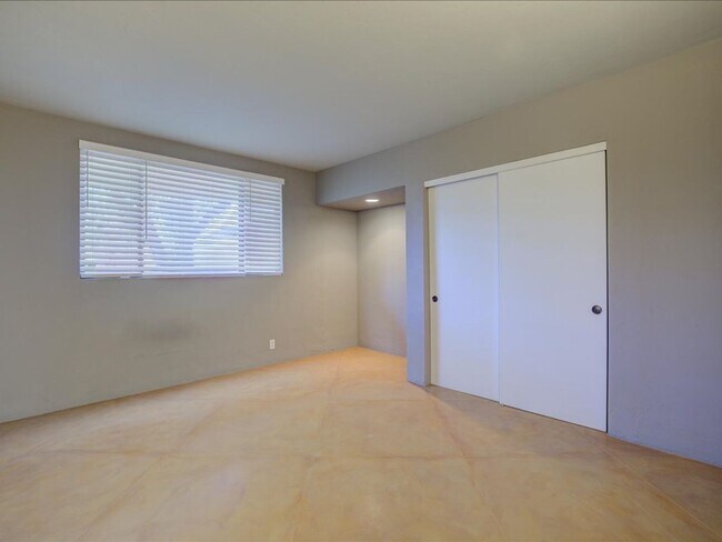 Building Photo - Stunning 4-Bedroom Home with Open Layout & Large Backyard!