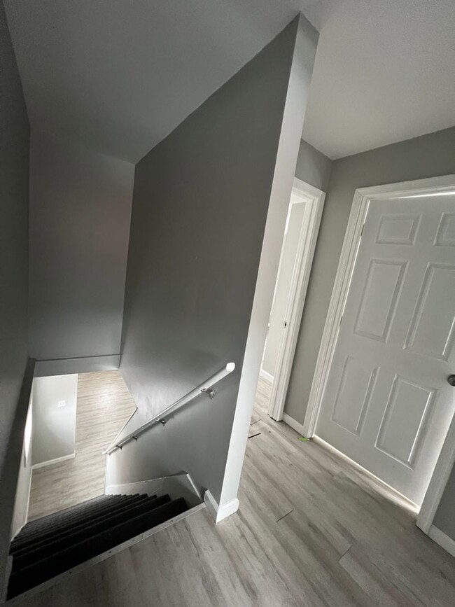 Building Photo - 344-346 Pear Street