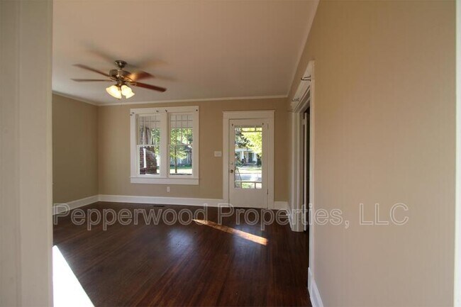 Building Photo - 521 S Irwin Ave