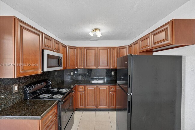 Building Photo - 10325 SW 149th Terrace