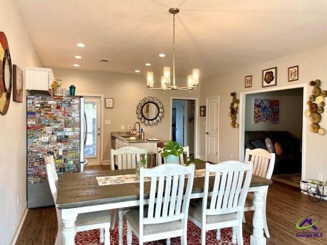 Building Photo - 190 Red Tail Cir
