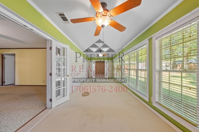 Building Photo - 2335 Nottingham Dr