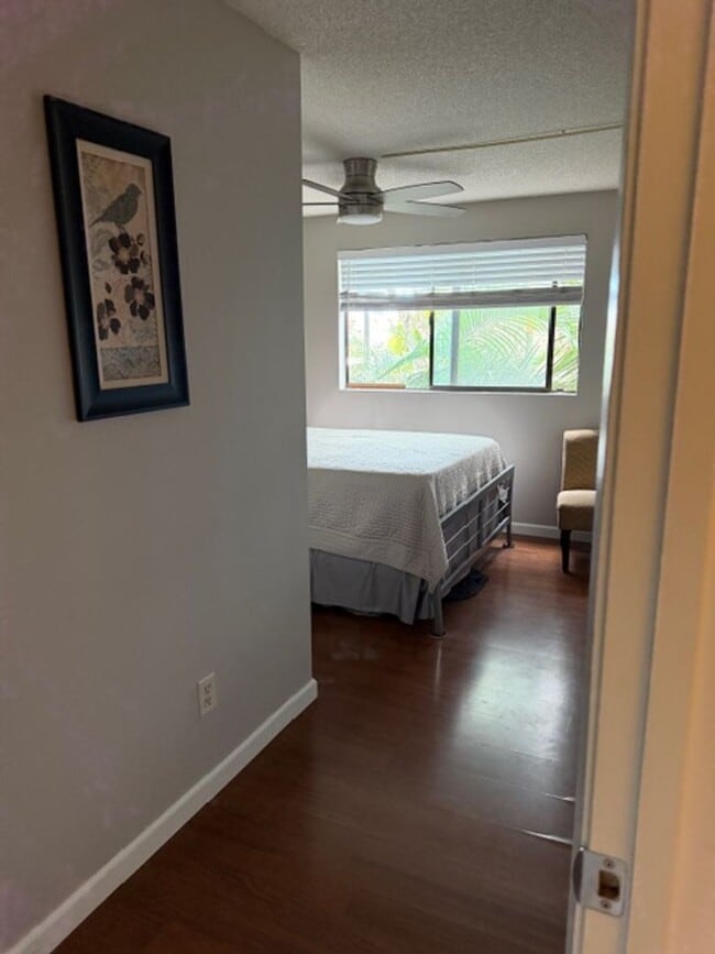 Building Photo - Kihei condo across beach