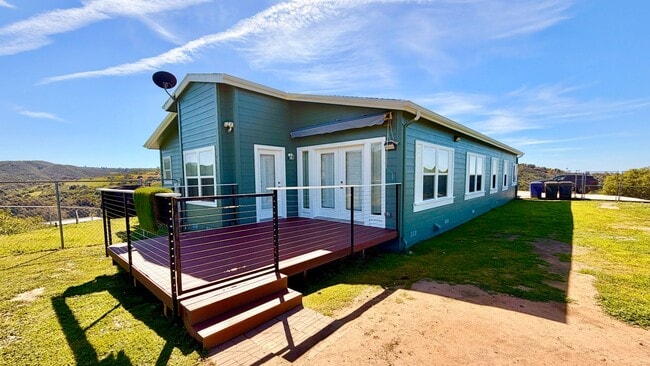 Building Photo - Stunning Single-Story with Spacious Deck, Panoramic Views, on Gated/Fenced Property!