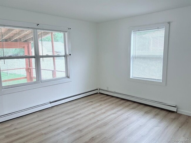 Building Photo - 48 Eleanor Ave