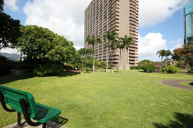 Building Photo - Kukui Plaza- Diamond Head Tower - 1 Bedroo...