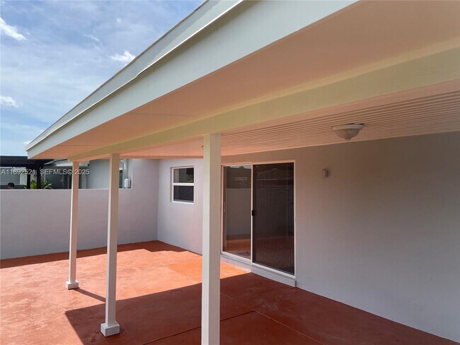 Building Photo - 13017 SW 18th Terrace