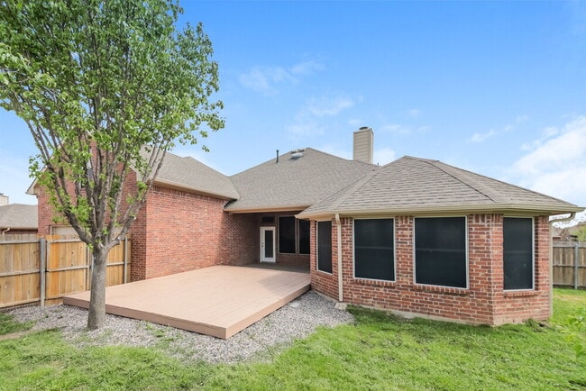 Building Photo - 1301 Maverick Ln