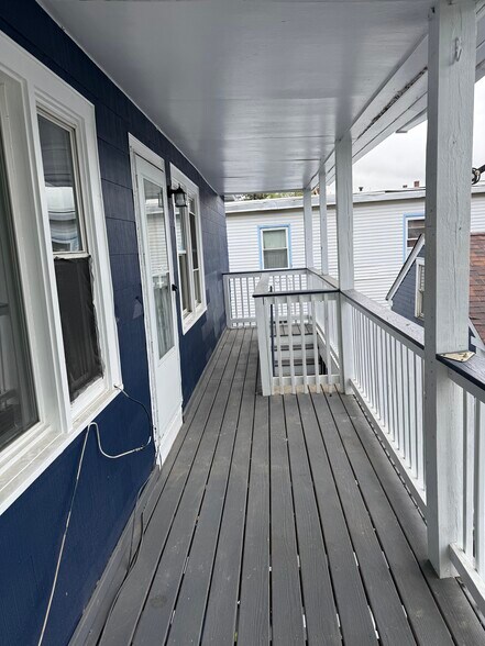 Building Photo - 19 Boutelle St