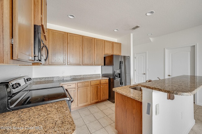 Building Photo - 733 Ventura Dr