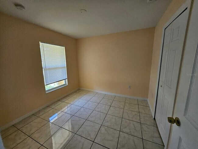 Building Photo - 146 Redwing Ct