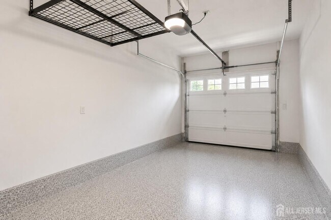 Building Photo - 2208 Massey Ln