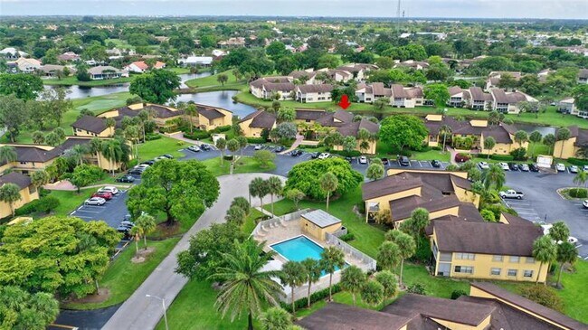 Building Photo - 8760 Azalea Ct