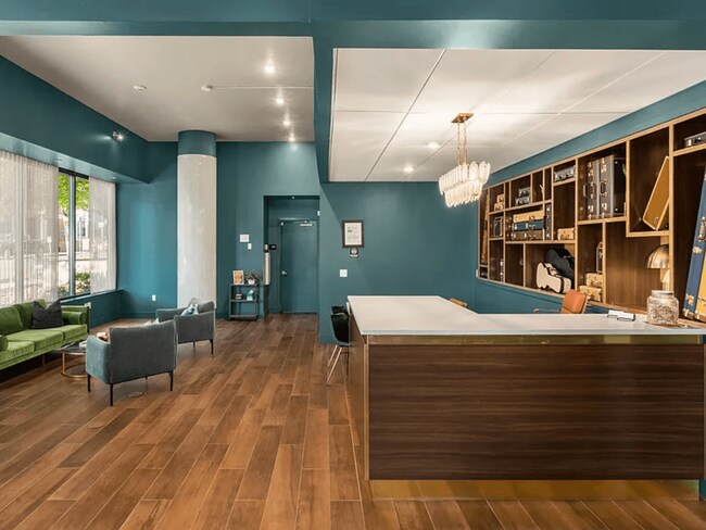 Building Photo - 311 Cedar St