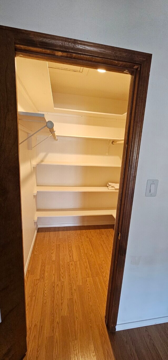 Master walk in closet - 74 Camino De Las Huertas