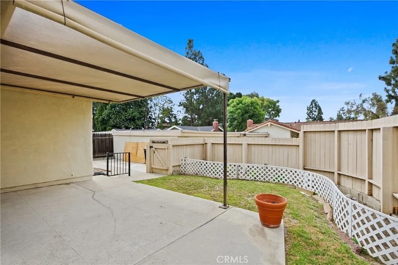 Building Photo - 632 E La Veta Ave