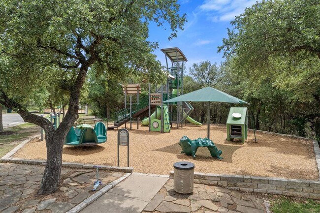 Building Photo - 3841 Castle Rock Cove