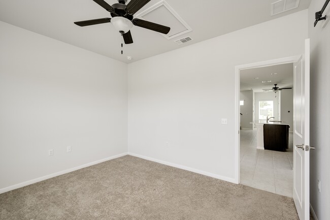 Building Photo - 9706 Whisper Willow Blvd