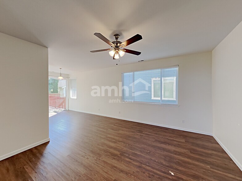Building Photo - 9022 176th St Ct E