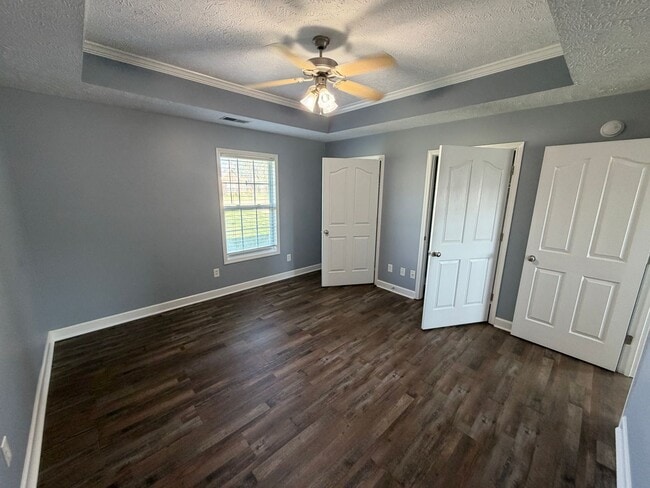 Building Photo - BEAUTIFUL HOME!!!