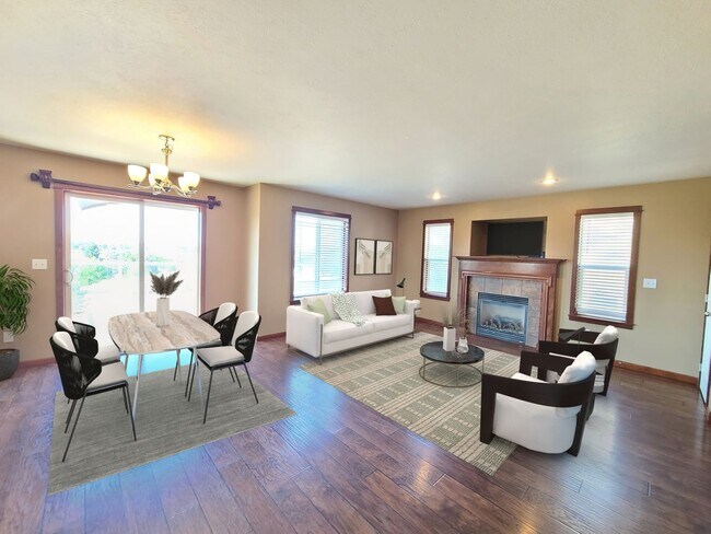 Building Photo - $2,200 -  3 Bed / 2.5 Bath Beautiful Spokane Valley House