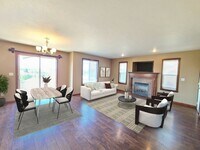 Building Photo - $2,400 -  3 Bed / 2.5 Bath Beautiful Spokane Valley House