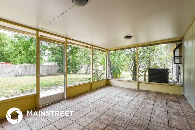 Building Photo - 574 Sundown Ct