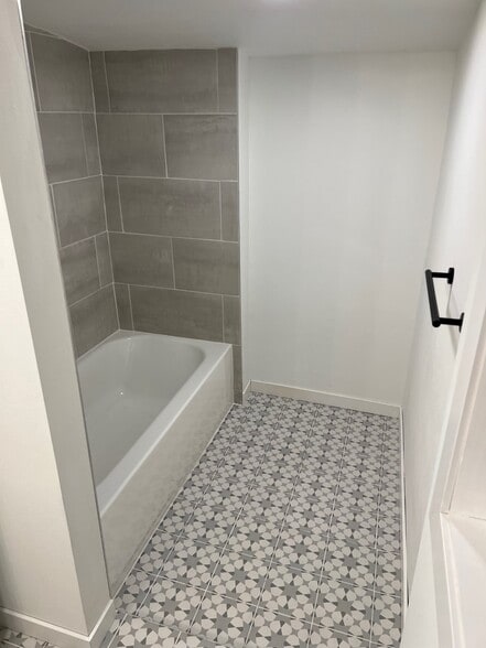 Bathroom - 411 S Dakota St