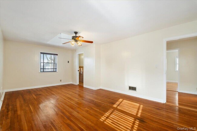 Building Photo - 48 Madison Rd