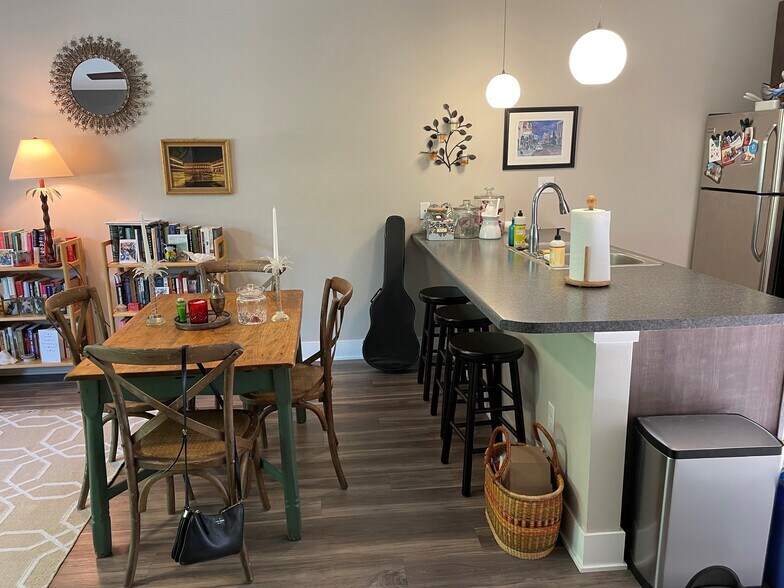 Dining and Bar Seating - 6240 Ballard Ave