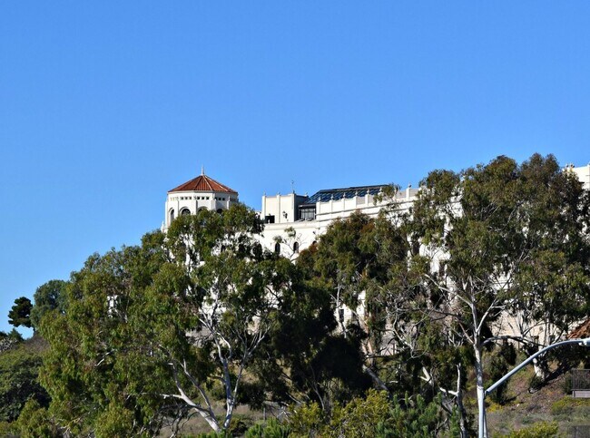 Building Photo - Modern 2 Bed 2.5Bath Townhome with Garage, Balconies & In-Unit Laundry in Linda Vista