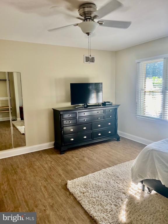 Building Photo - 1542 Crowell Rd