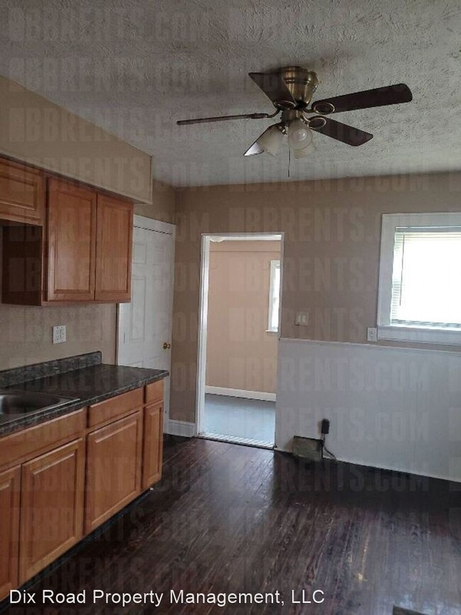 Building Photo - 2 br, 1 bath House - 2129 Pater Avenue,