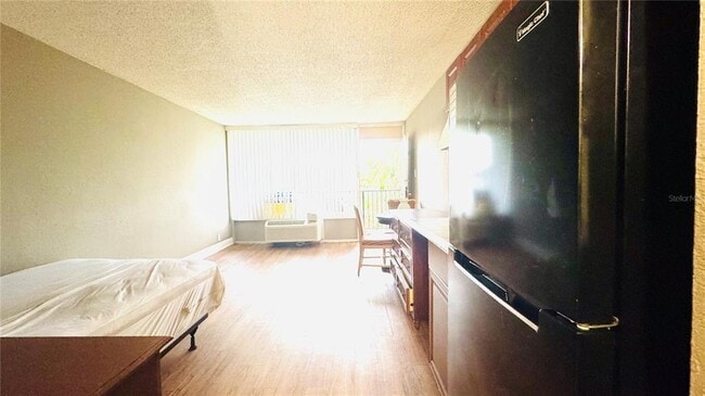 Building Photo - 7900 S Orange Blossom Trail