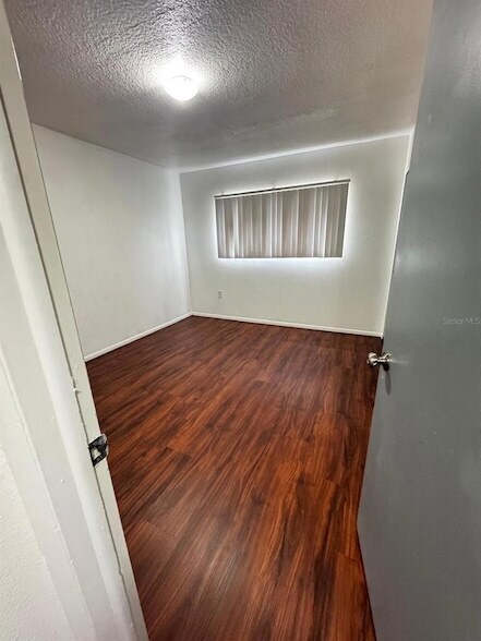 Building Photo - 1000 Lake of the Woods Blvd