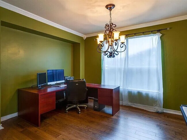 Building Photo - Forney-1112 Manassas