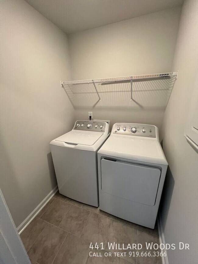 Building Photo - 441 Willard Wds Dr