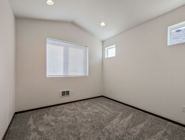 Building Photo - Beautiful Brand New Construction 3 bed, 2....