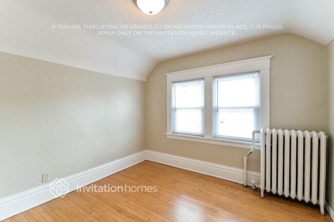 Building Photo - 1375 Lafond Ave