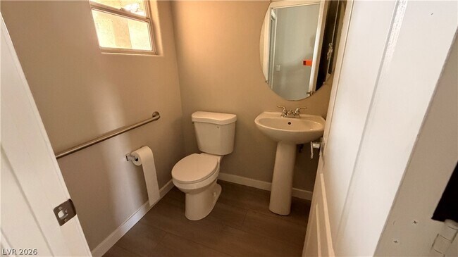 Building Photo - 612 Coolidge Ave