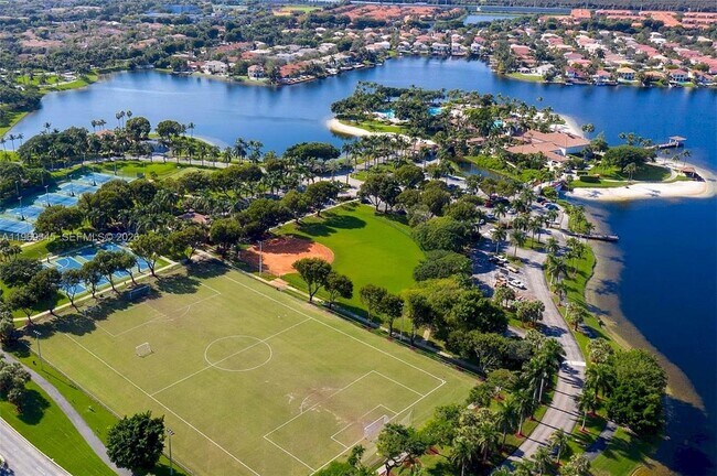 Building Photo - 10730 NW 66th St