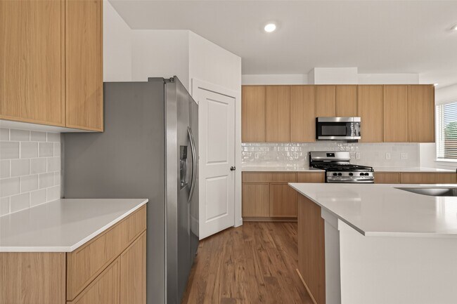 Building Photo - 3554 Shearwater St