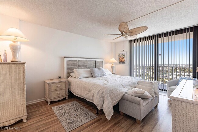 Building Photo - 260 Seaview Ct