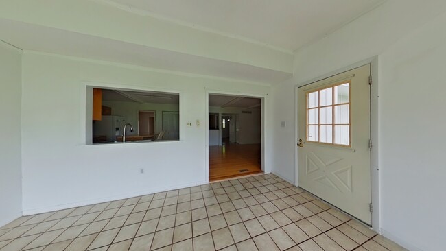 Building Photo - 14355 Rainy Lake Dr